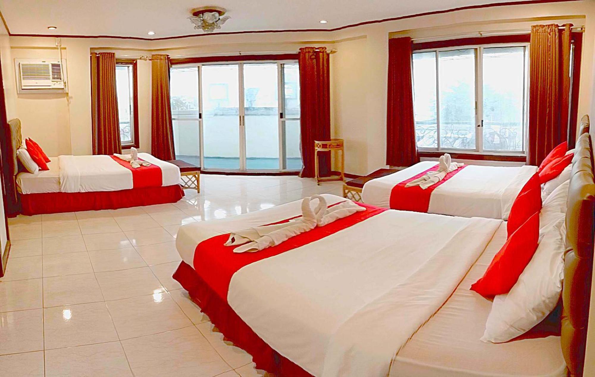 The Humbertos Hotel Davao City Екстериор снимка