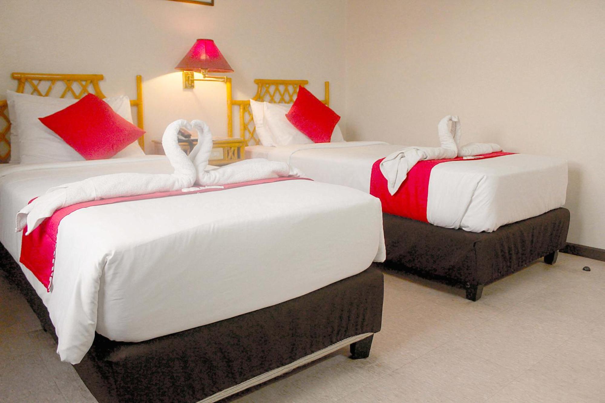 The Humbertos Hotel Davao City Екстериор снимка
